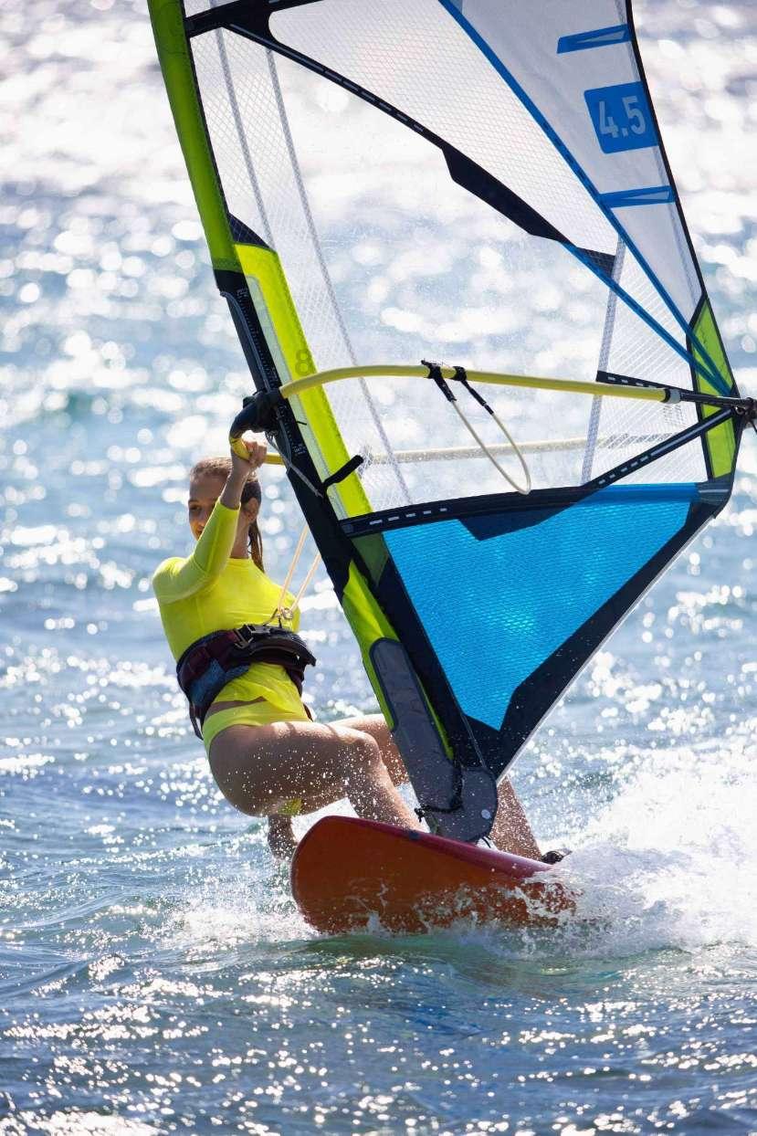 河流流动时、水携带的物质叫什么?-互动社区 | 红迪网平台